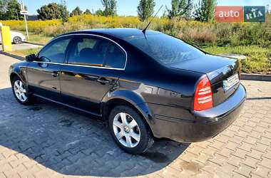Лифтбек Skoda Superb 2004 в 