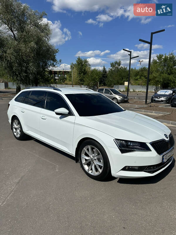 Универсал Skoda Superb 2017 в Днепре