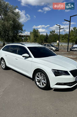 Универсал Skoda Superb 2017 в 