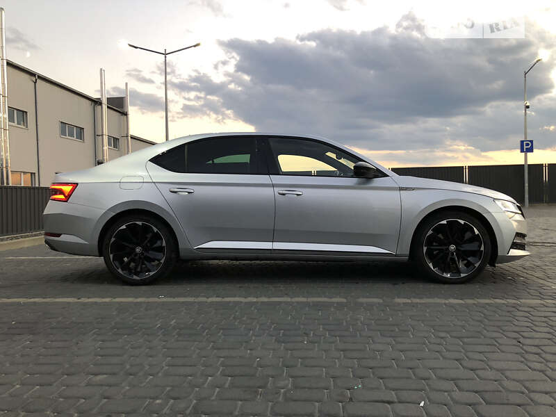 Лифтбек Skoda Superb 2020 в Мукачево