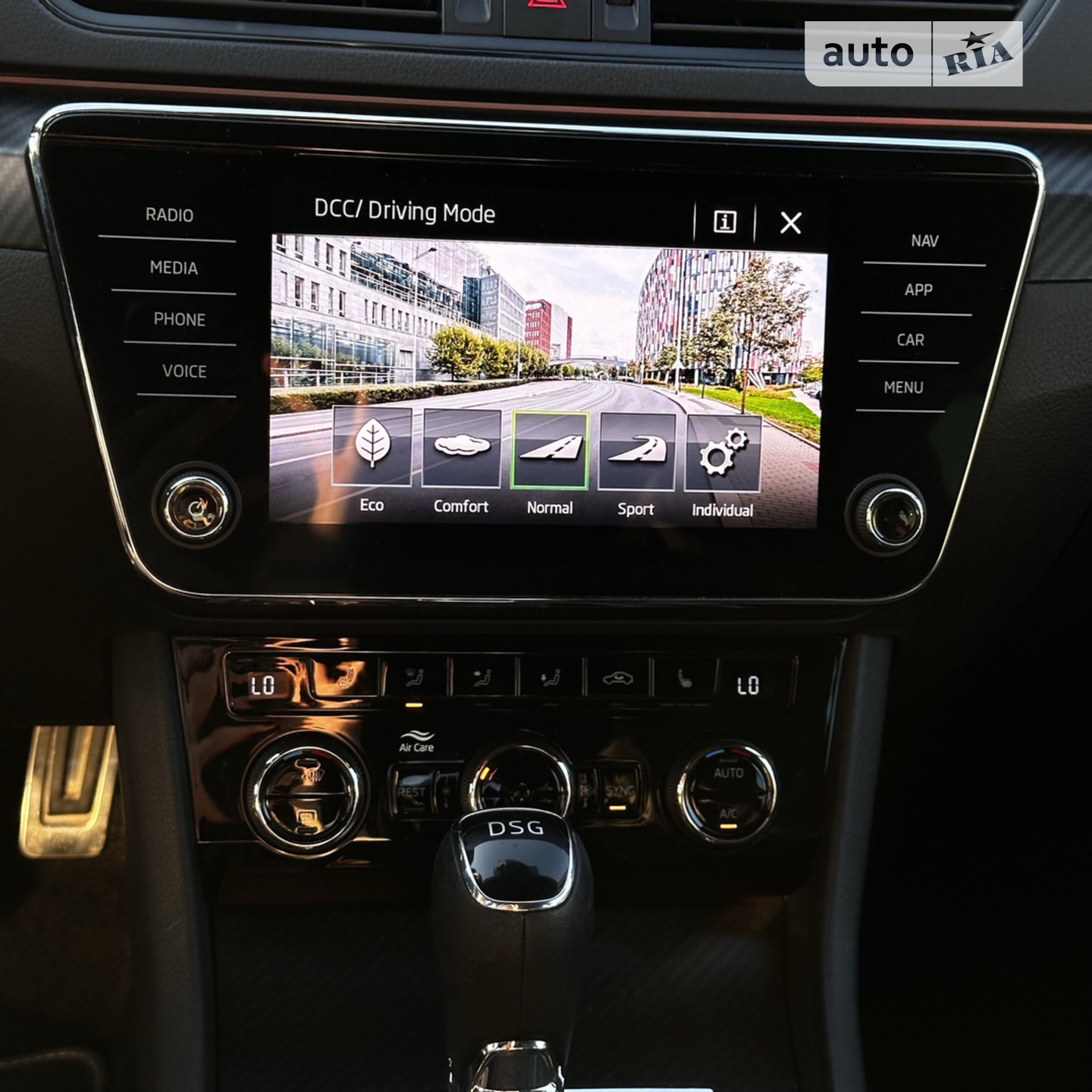 2020 Skoda Superb - мініатюра 14