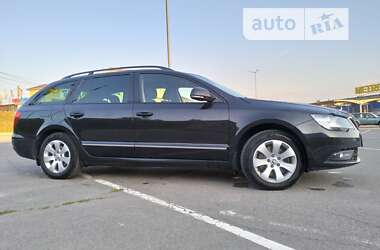 Универсал Skoda Superb 2013 в Виннице