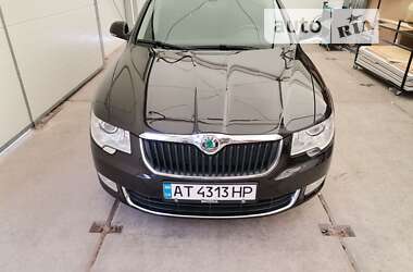 Универсал Skoda Superb 2011 в Ивано-Франковске