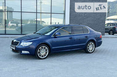 Ліфтбек Skoda Superb 2010 в Хусті