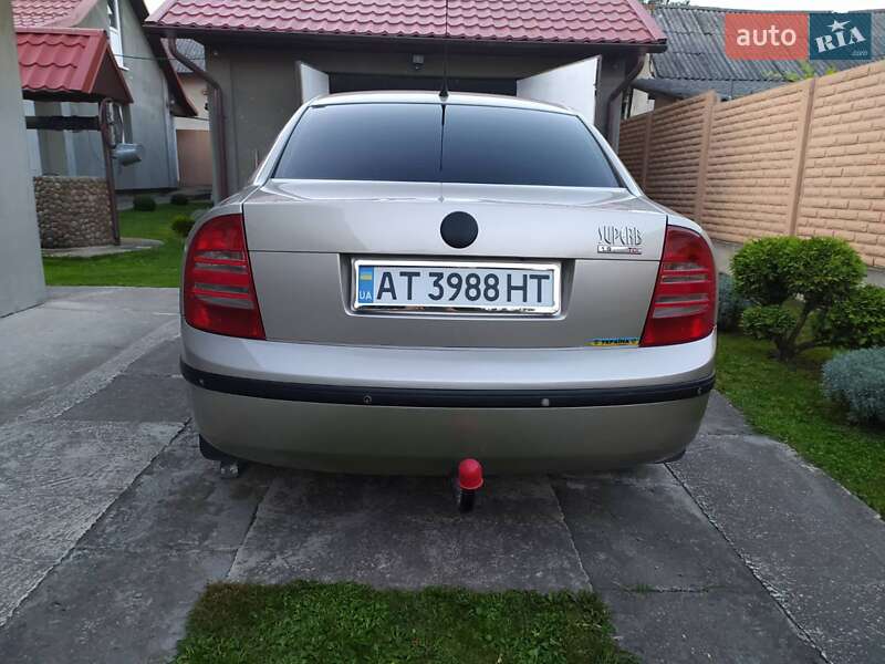 Ліфтбек Skoda Superb 2003 в Івано-Франківську