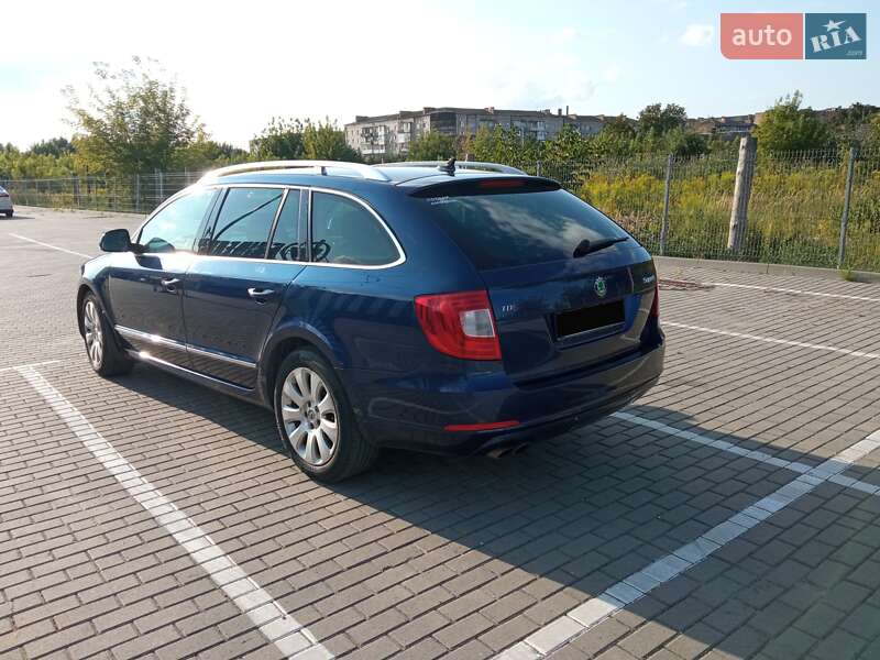 Универсал Skoda Superb 2011 в Дубно