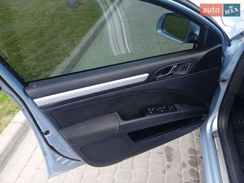 Ліфтбек Skoda Superb 2011 в Львові