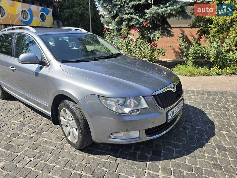 Универсал Skoda Superb 2012 в Киеве