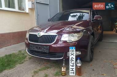 Лифтбек Skoda Superb 2012 в 