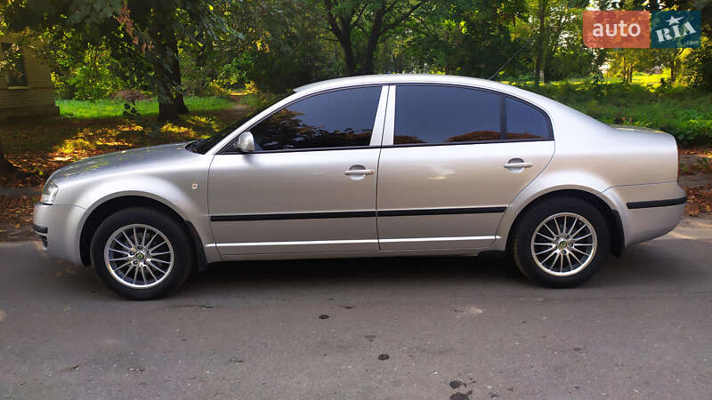 Ліфтбек Skoda Superb 2006 в Шостці