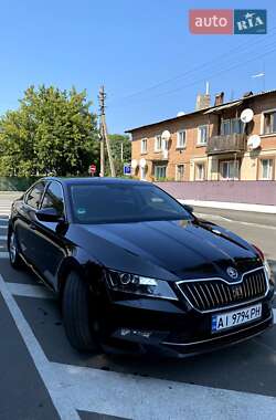 Лифтбек Skoda Superb 2015 в Киеве