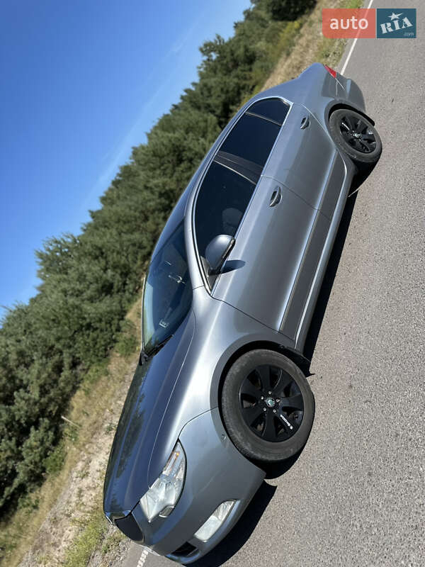 Ліфтбек Skoda Superb 2013 в Львові