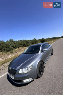 Ліфтбек Skoda Superb 2013 в Львові