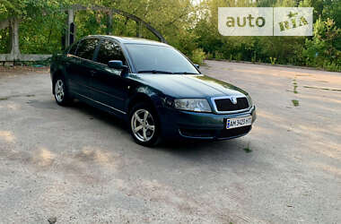 Лифтбек Skoda Superb 2002 в Житомире