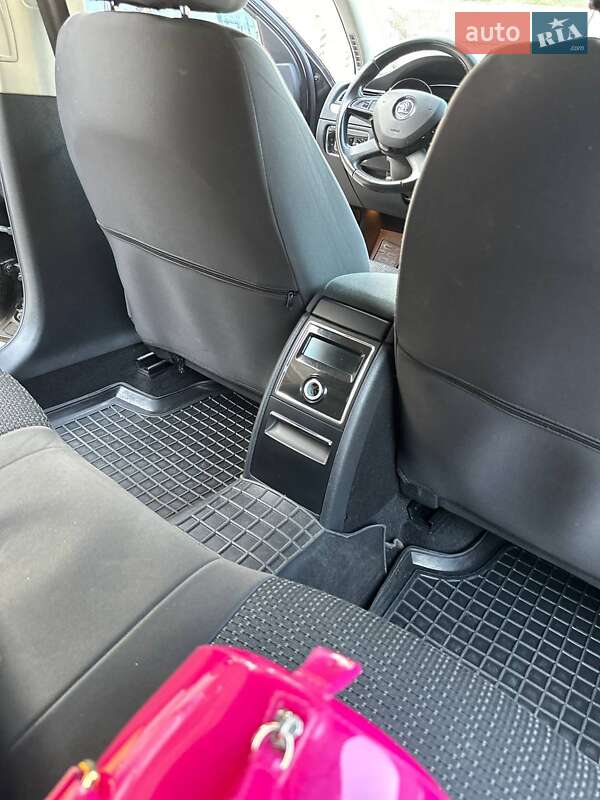 Лифтбек Skoda Superb 2014 в Львове