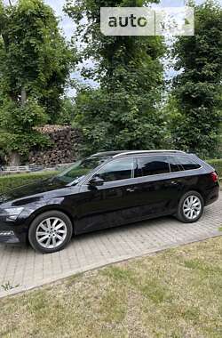 Універсал Skoda Superb 2020 в Луцьку