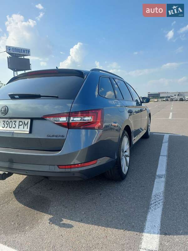 Универсал Skoda Superb 2016 в Львове фото 10 Универсал Skoda Superb 2016 в Львове