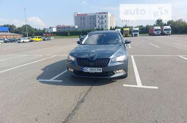 Универсал Skoda Superb 2016 в Львове