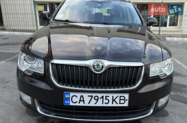 Универсал Skoda Superb 2012 в Умани