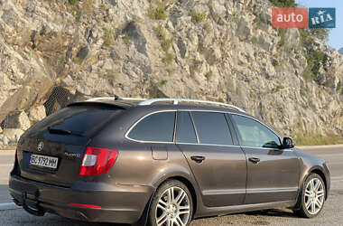 Универсал Skoda Superb 2010 в 