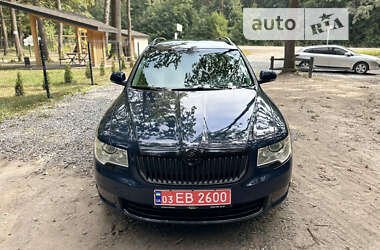 Универсал Skoda Superb 2010 в Бродах