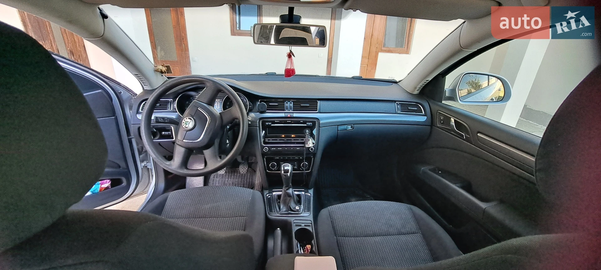 2011 Skoda Superb - мініатюра 7
