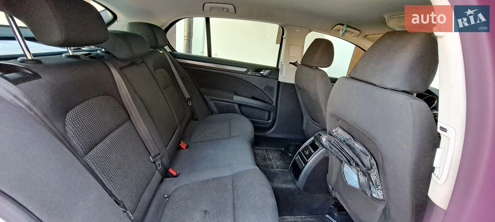 2011 Skoda Superb - мініатюра 9