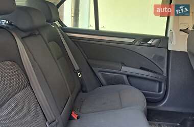 Лифтбек Skoda Superb 2011 в 