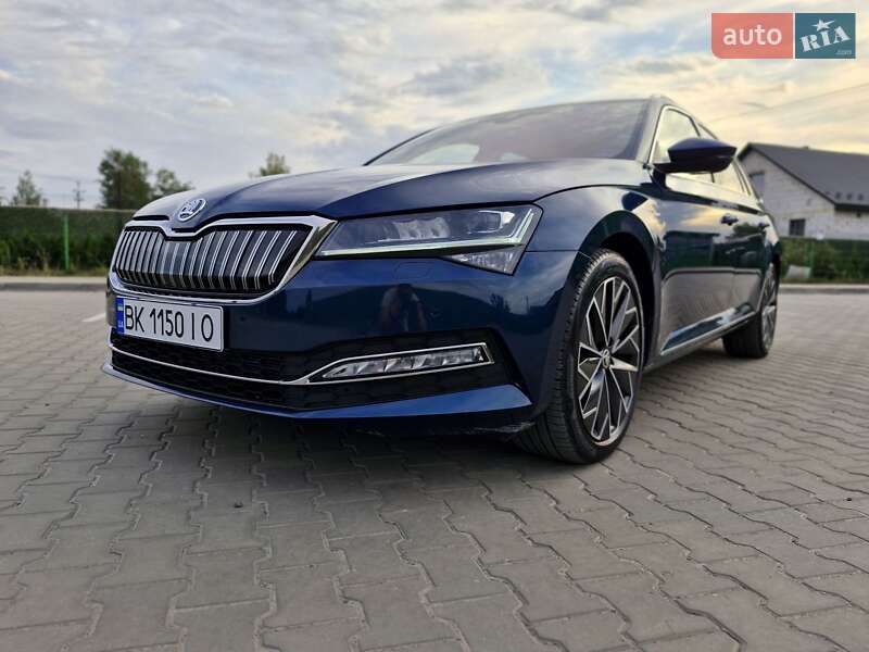 Универсал Skoda Superb 2020 в Вараше