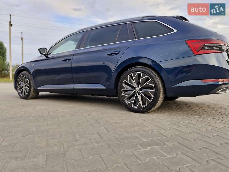 Универсал Skoda Superb 2020 в Вараше