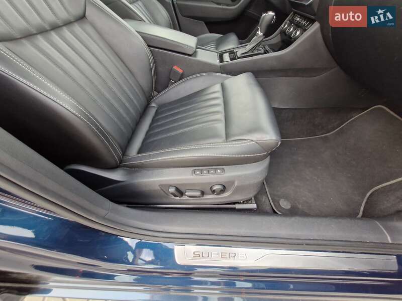 Универсал Skoda Superb 2020 в Вараше