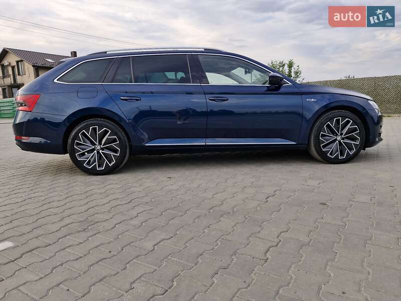 Универсал Skoda Superb 2020 в Вараше