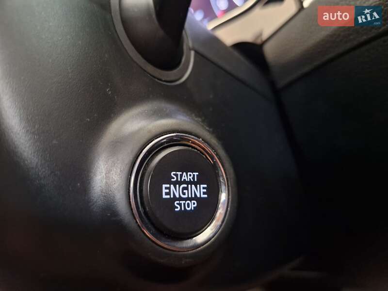 Универсал Skoda Superb 2020 в Вараше