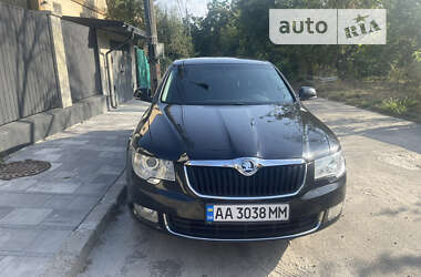 Универсал Skoda Superb 2011 в Киеве