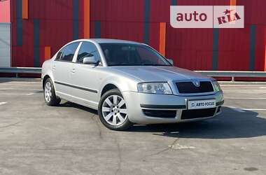 Ліфтбек Skoda Superb 2002 в Києві