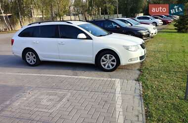 Универсал Skoda Superb 2013 в Житомире