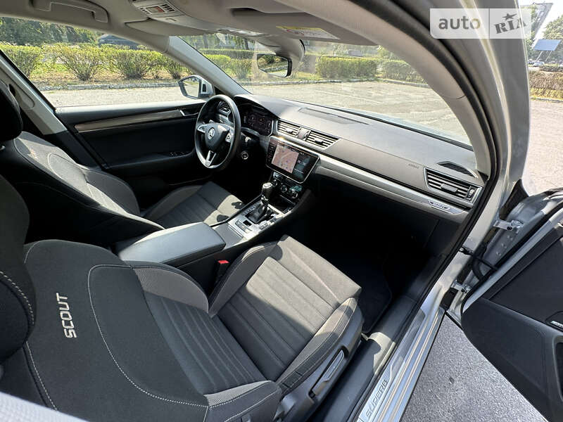 Универсал Skoda Superb 2019 в Киеве