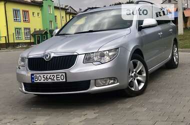 Універсал Skoda Superb 2013 в Тернополі