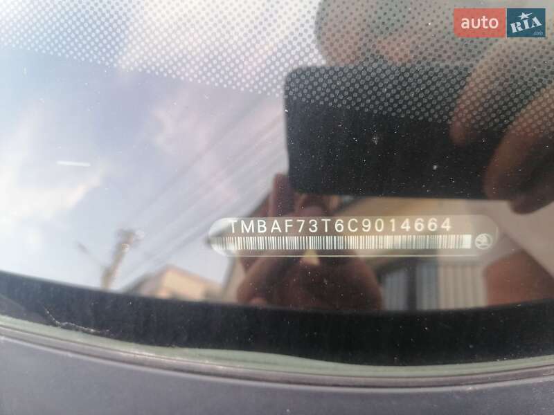 Ліфтбек Skoda Superb 2011 в Східниці