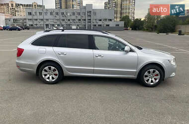 Универсал Skoda Superb 2012 в 
