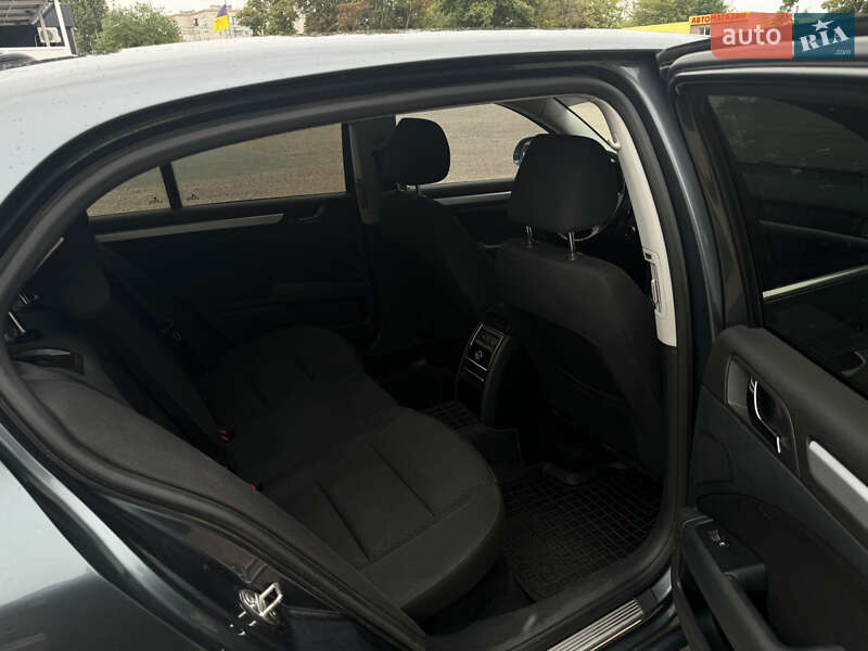 Лифтбек Skoda Superb 2013 в Первомайске