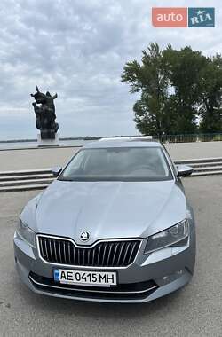 Лифтбек Skoda Superb 2016 в Днепре