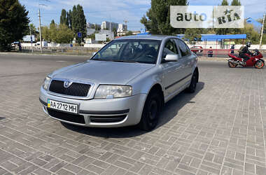 Лифтбек Skoda Superb 2003 в Киеве