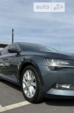 Лифтбек Skoda Superb 2016 в Мукачево