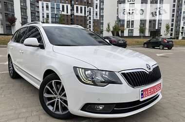 Универсал Skoda Superb 2013 в Луцке