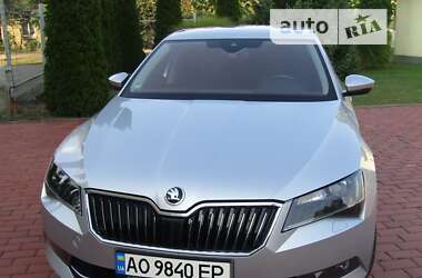 Лифтбек Skoda Superb 2016 в Берегово