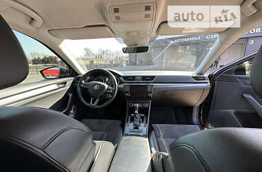 Лифтбек Skoda Superb 2015 в 