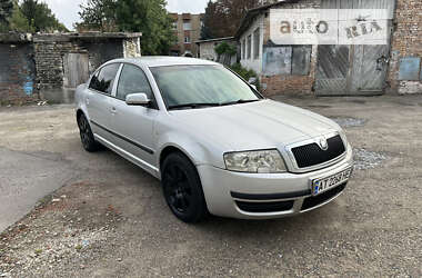 Лифтбек Skoda Superb 2002 в Львове