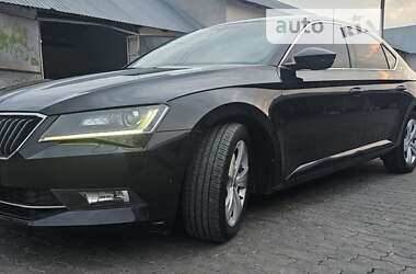 Лифтбек Skoda Superb 2018 в 