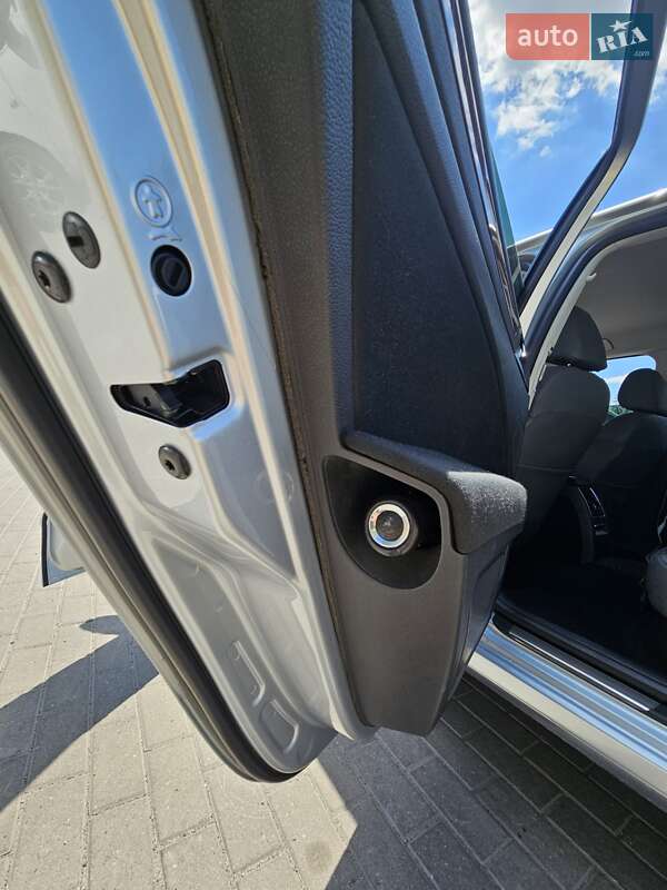 Лифтбек Skoda Superb 2012 в Виннице